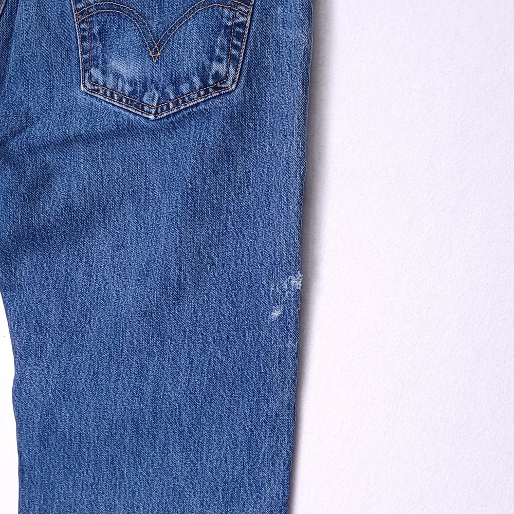 Levis size tag